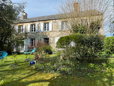 Maison - 177 m² - 7 pièces