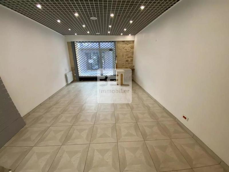 Local commercial - 91 m² - 4 pièces