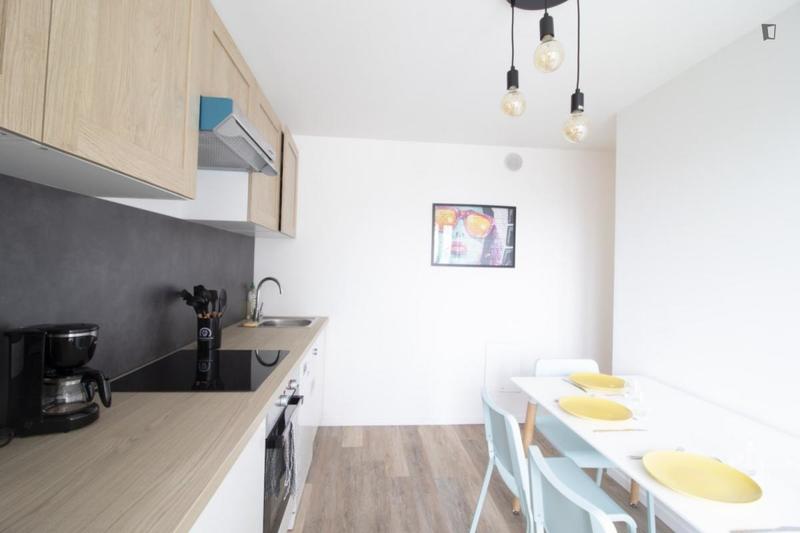 Chambre - 15 m² - 4 pièces