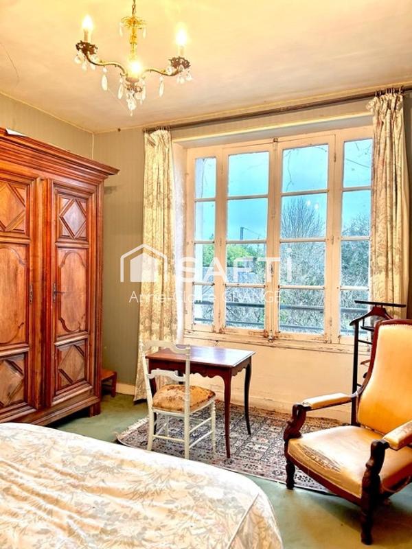 Maison de maîtres - 230 m² - 12 pièces