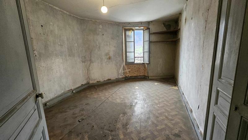 Maison - 190 m² - 7 pièces