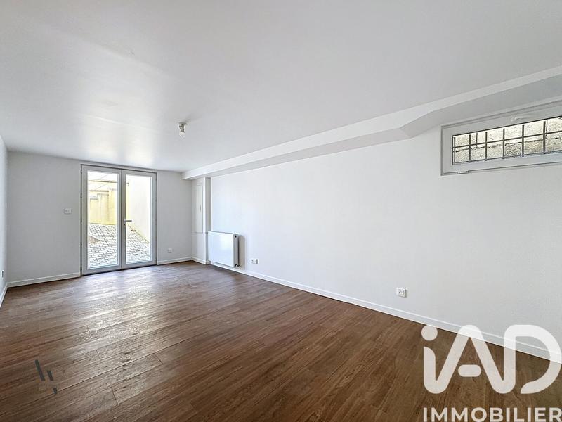 Maison - 181 m² - 9 pièces