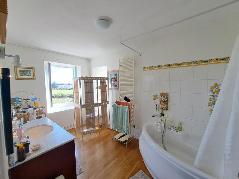 Maison - 207 m² - 6 pièces