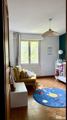 Appartement - 97 m² - 5 pièces