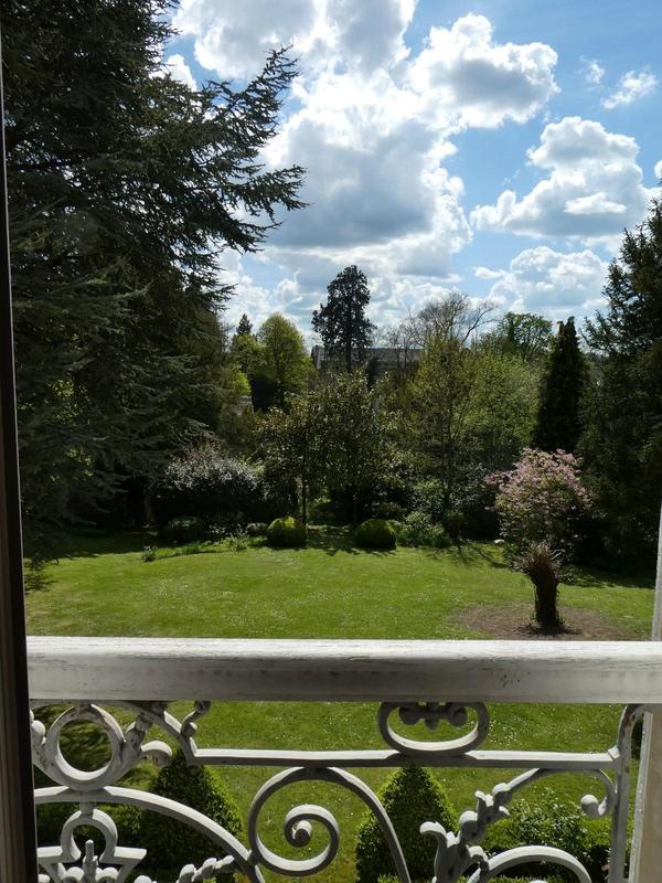 Maison - 279 m² - 10 pièces