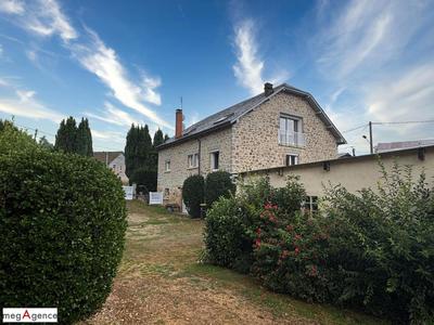 Corps de ferme - 194 m² - 7 pièces