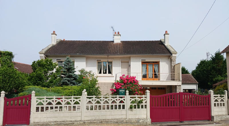 Maison - 110 m² - 5 pièces