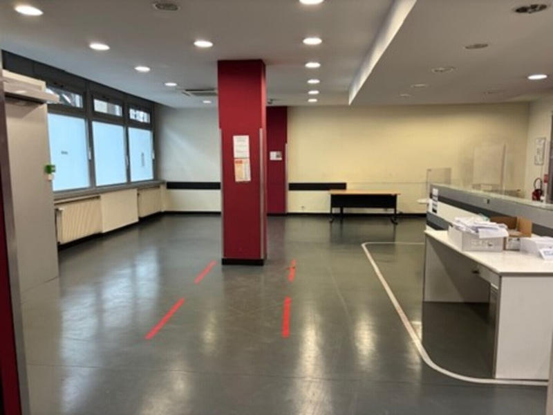 Local commercial - 760 m²