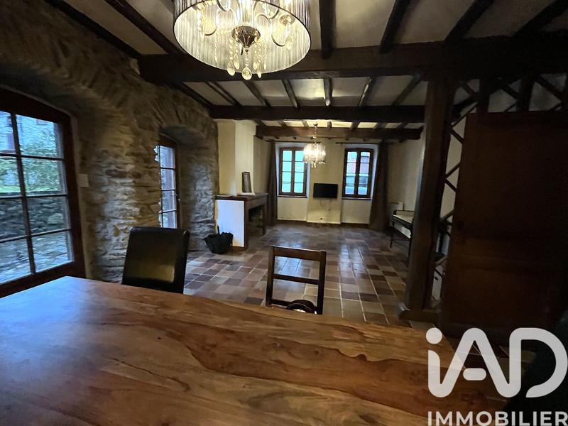 Maison de village - 250 m² - 12 pièces