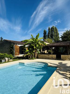 Maison - 318 m² - 7 pièces