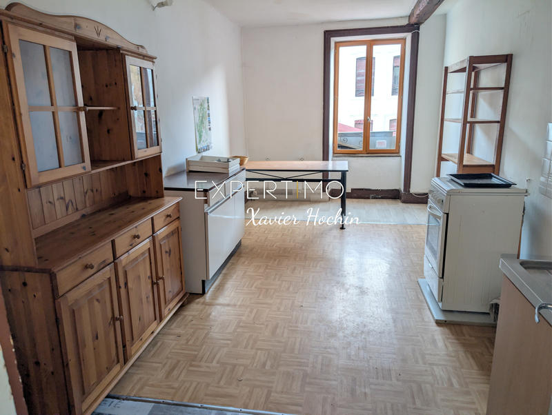 Maison - 960 m² - 32 pièces