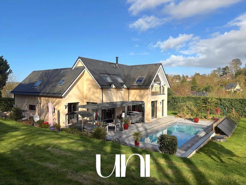 Maison - 157 m² - 4 pièces