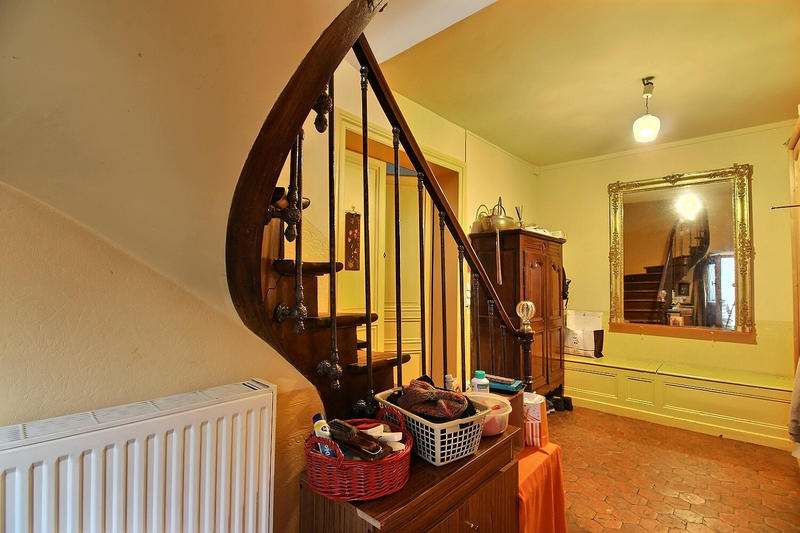 Demeure - 186 m² - 7 pièces