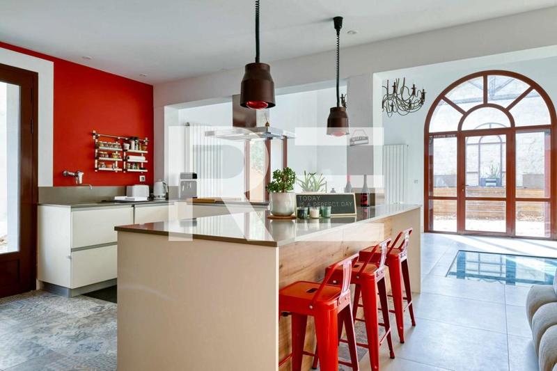 Maison - 166 m² - 6 pièces