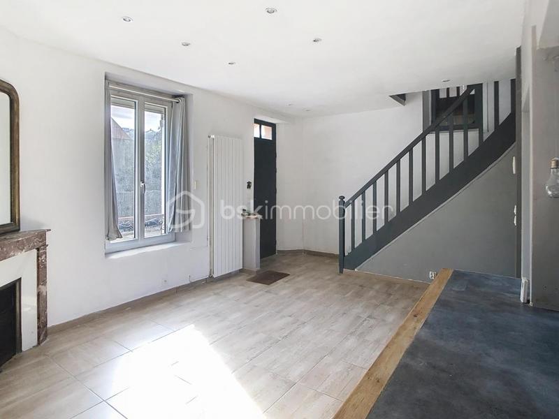 Maison - 182 m² - 8 pièces
