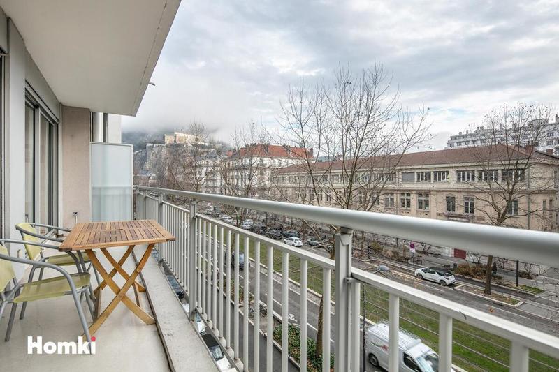 Appartement - 110 m² - 4 pièces