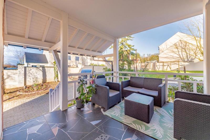 Maison - 206 m² - 6 pièces