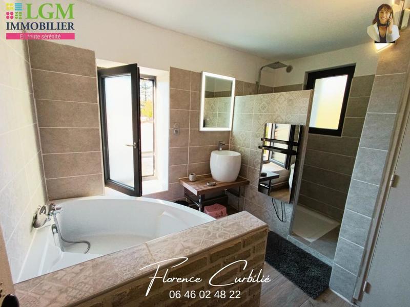 Maison - 186 m² - 6 pièces