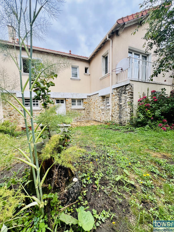 Maison - 95 m² - 5 pièces