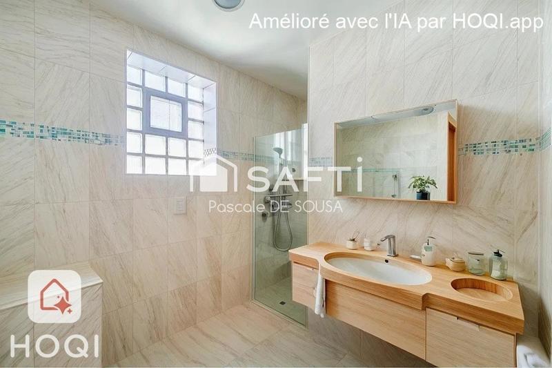 Maison - 141 m² - 8 pièces