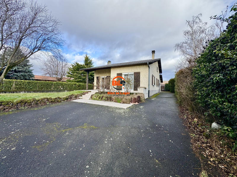 Maison - 110 m² - 5 pièces