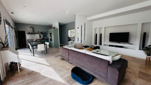 Villa - 157 m² - 8 pièces