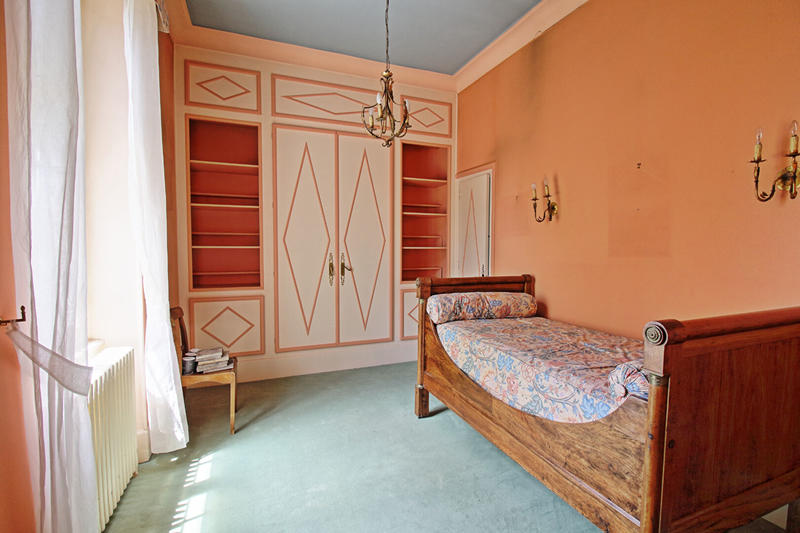 Demeure - 194 m² - 7 pièces