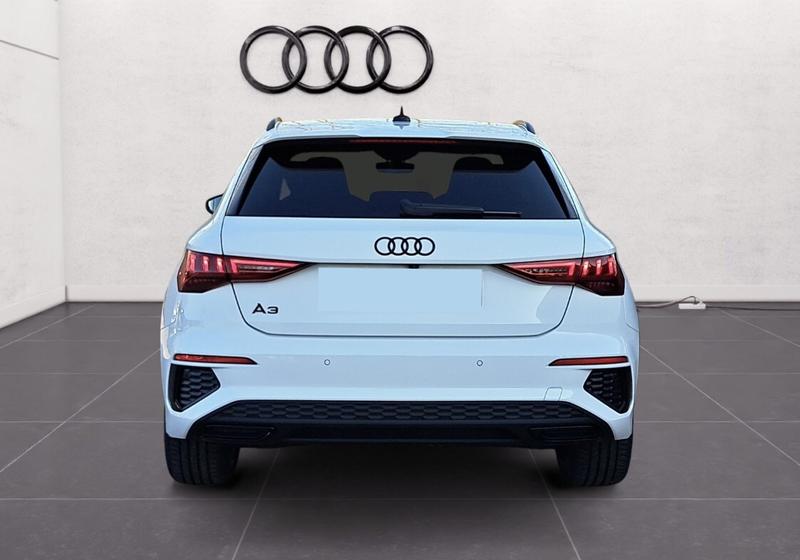 Audi A3 sportback 45 TFSIe 245 s-Line Hybride Rechargeable / Regulateur de Distance Coffre Elec Carplay Android Auto