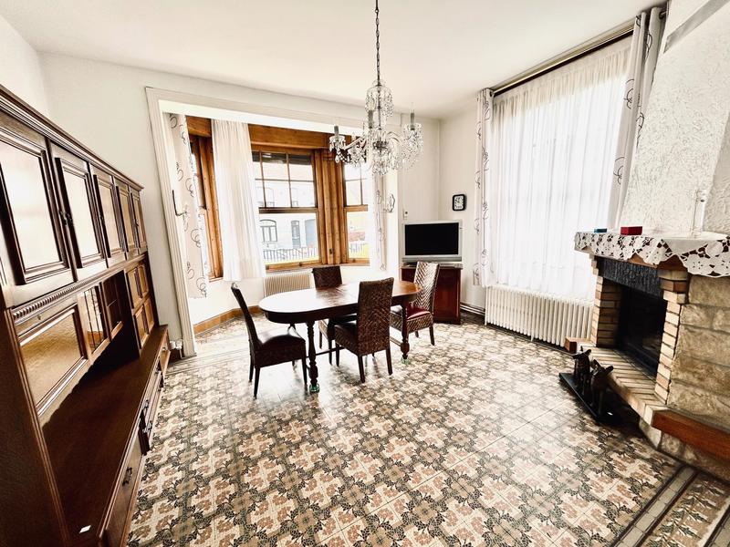 Maison de maîtres - 190 m² - 8 pièces