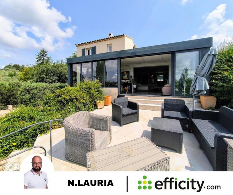 Maison - 180 m² - 8 pièces