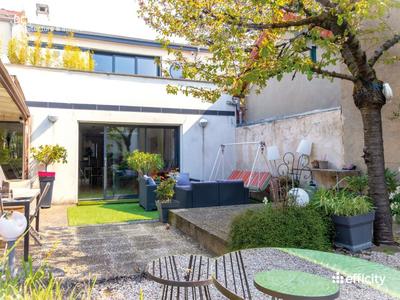 Maison - 190 m² - 7 pièces