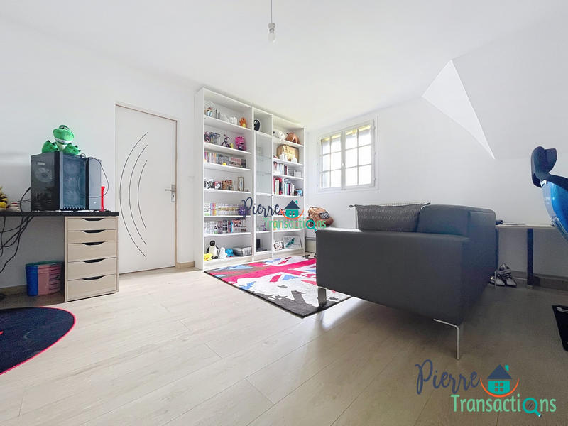 Maison - 200 m² - 5 pièces