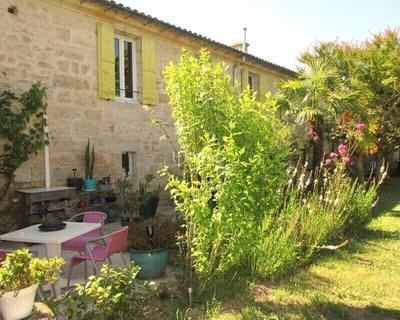Maison - 530 m² - 17 pièces