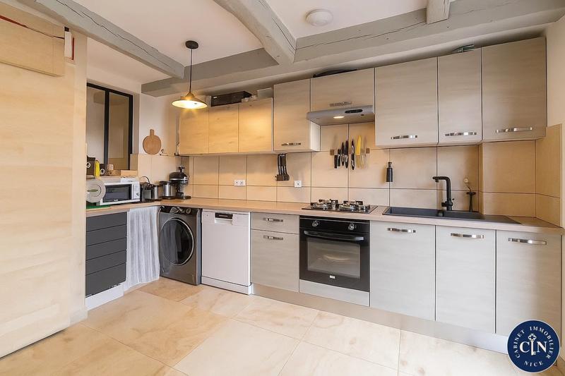 Maison - 143 m² - 6 pièces