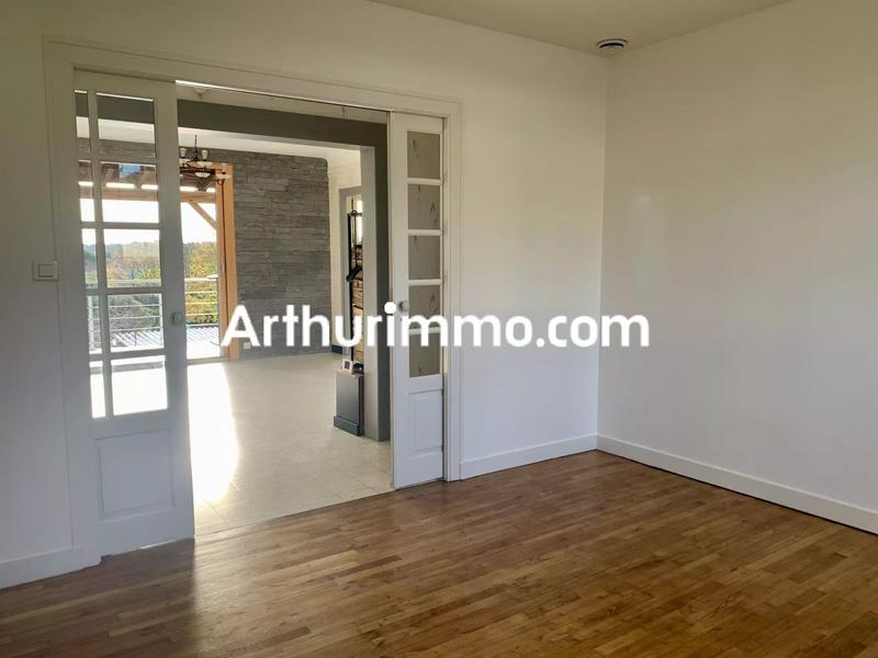 Maison - 157 m² - 8 pièces