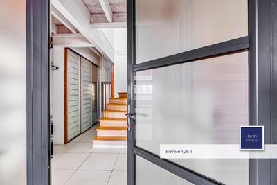 Maison - 197 m² - 9 pièces