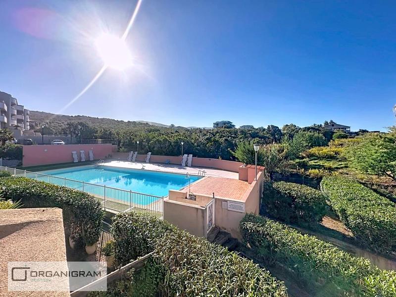 Appartement - 43 m² - 3 pièces