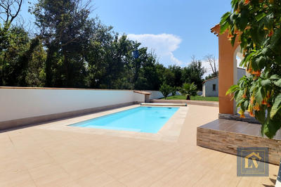 Villa - 195 m² - 6 pièces