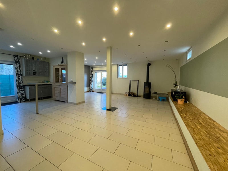 Maison - 167 m² - 6 pièces