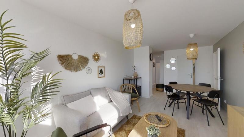 Appartement - 77 m² - 5 pièces