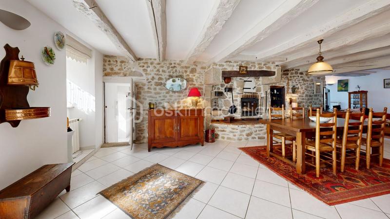 Corps de ferme - 160 m² - 6 pièces