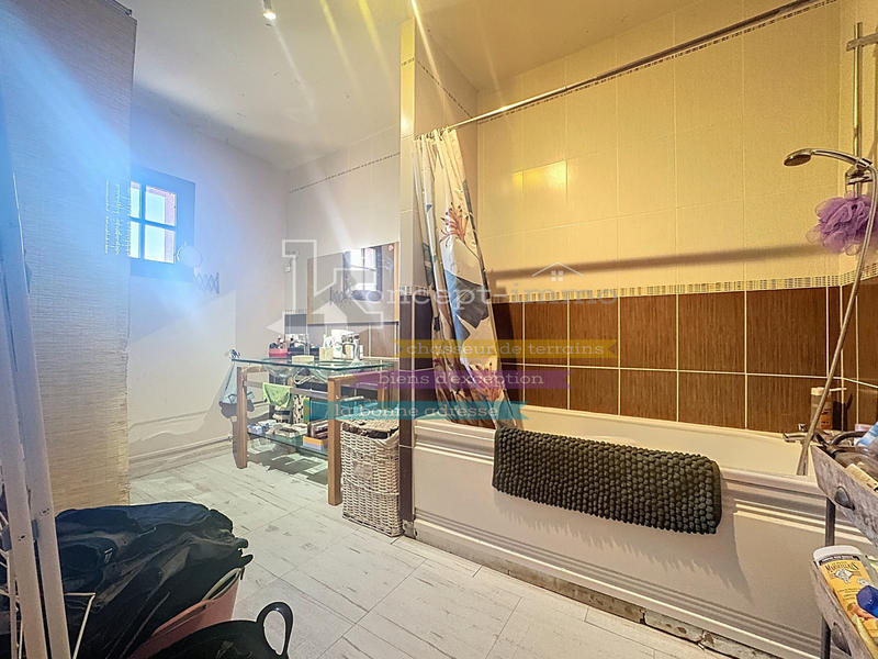 Maison - 87 m² - 5 pièces