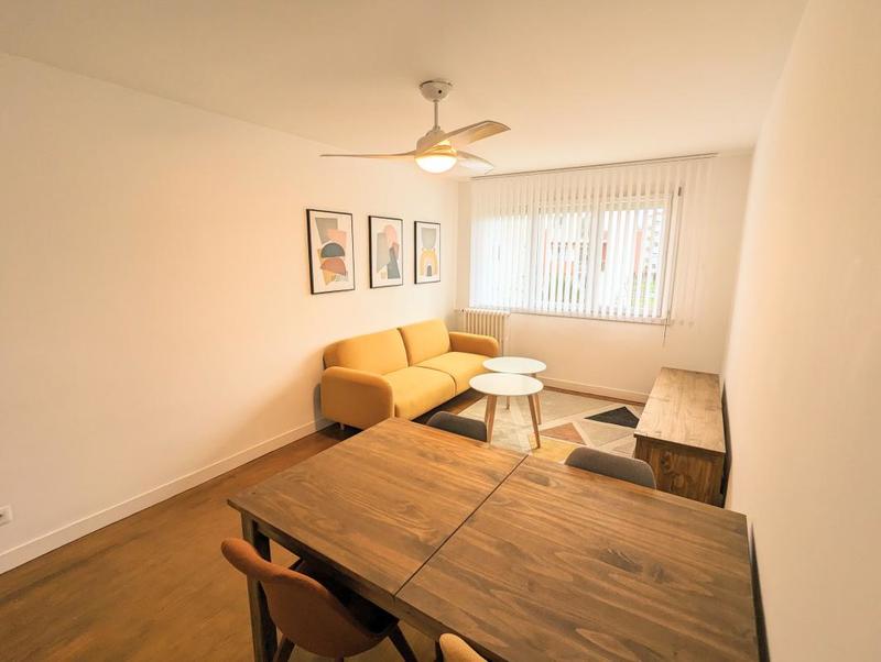 Appartement - 80 m² - 5 pièces