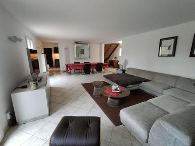 Maison - 138 m² - 5 pièces