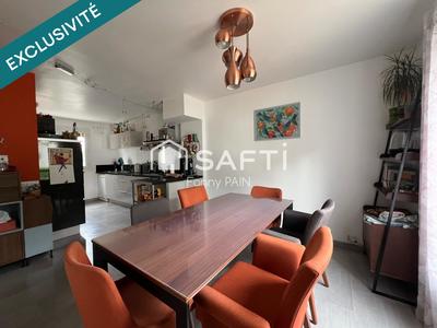 Maison - 101 m² - 5 pièces