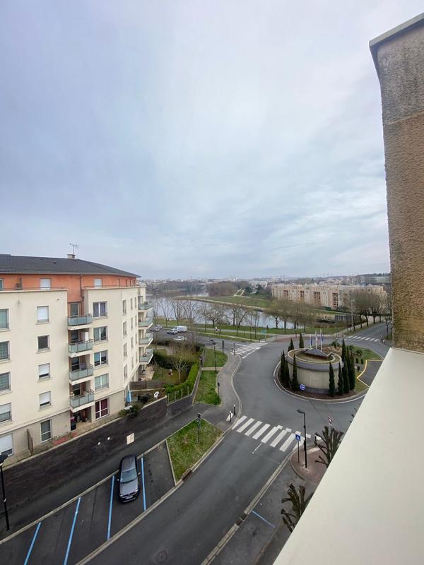 Appartement - 94 m² - 5 pièces