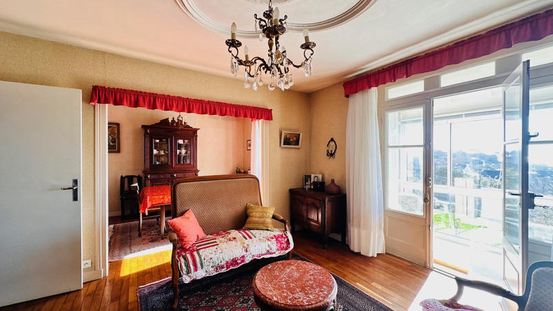 Maison - 130 m² - 6 pièces