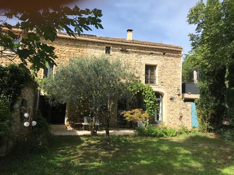 Mas - 193 m² - 6 pièces