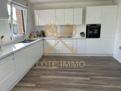 Maison - 93 m² - 4 pièces