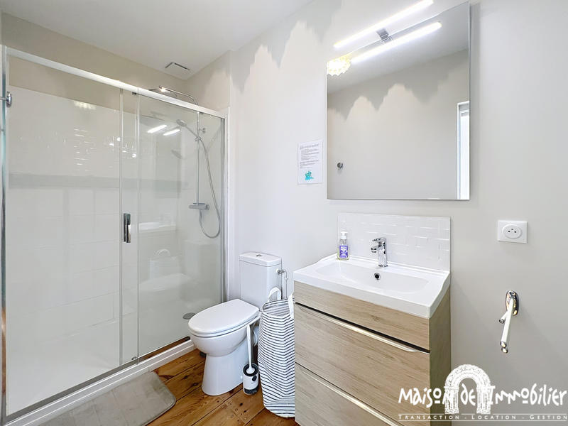 Maison - 187 m² - 7 pièces